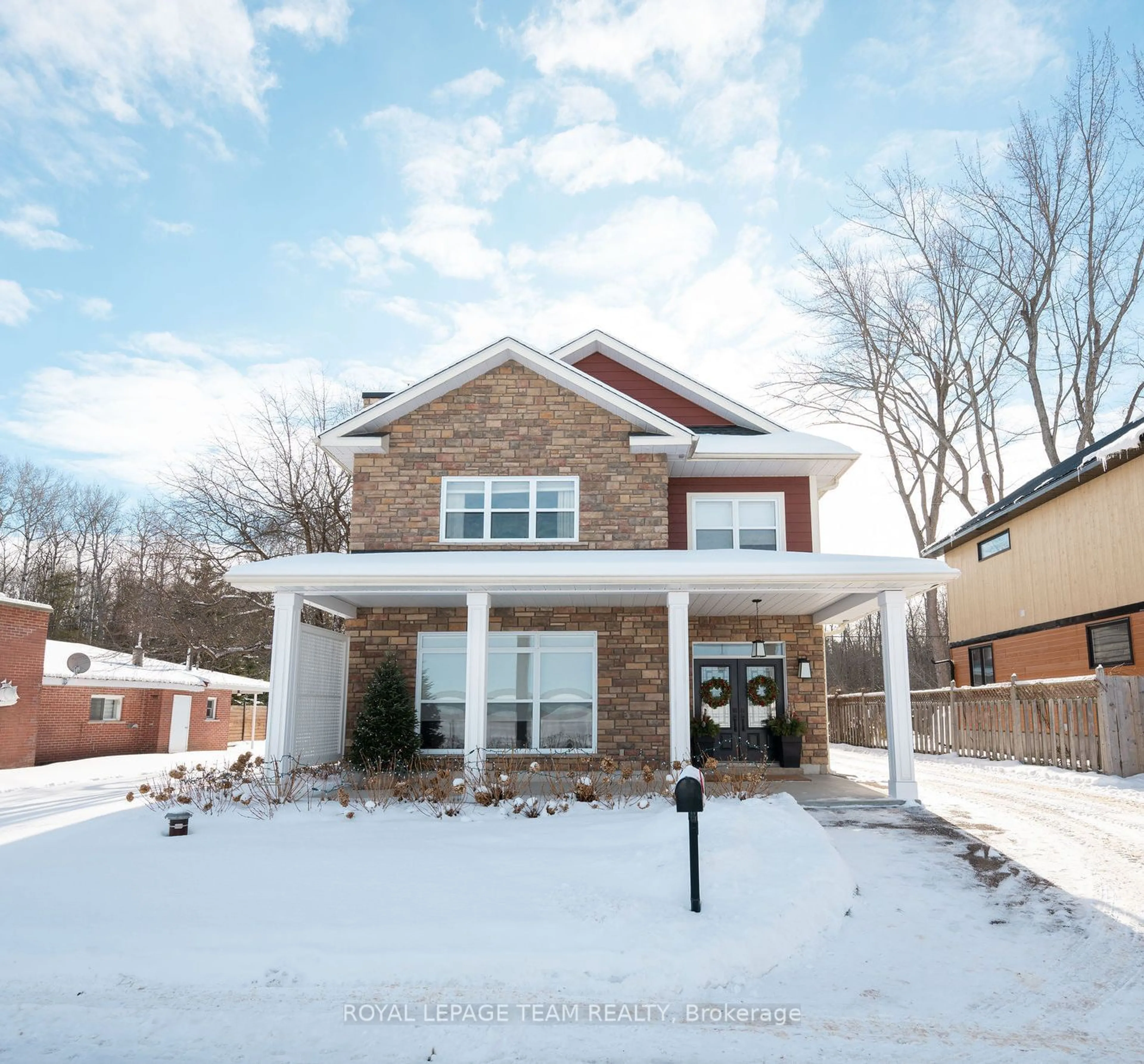 Home with brick exterior material, street for 835 Archibald St, McNab/Braeside Ontario K0A 1G0