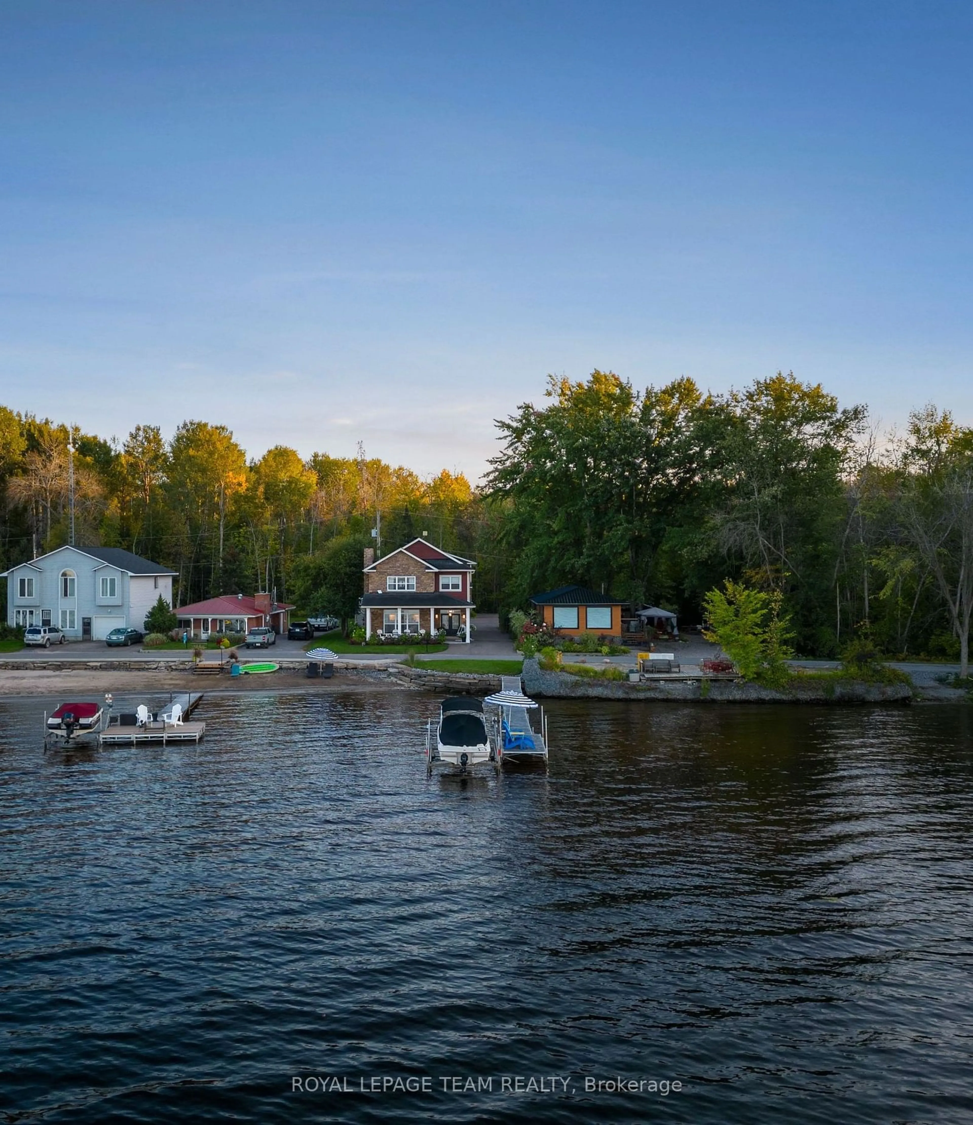 A pic from outside/outdoor area/front of a property/back of a property/a pic from drone, water/lake/river/ocean view for 835 Archibald St, McNab/Braeside Ontario K0A 1G0