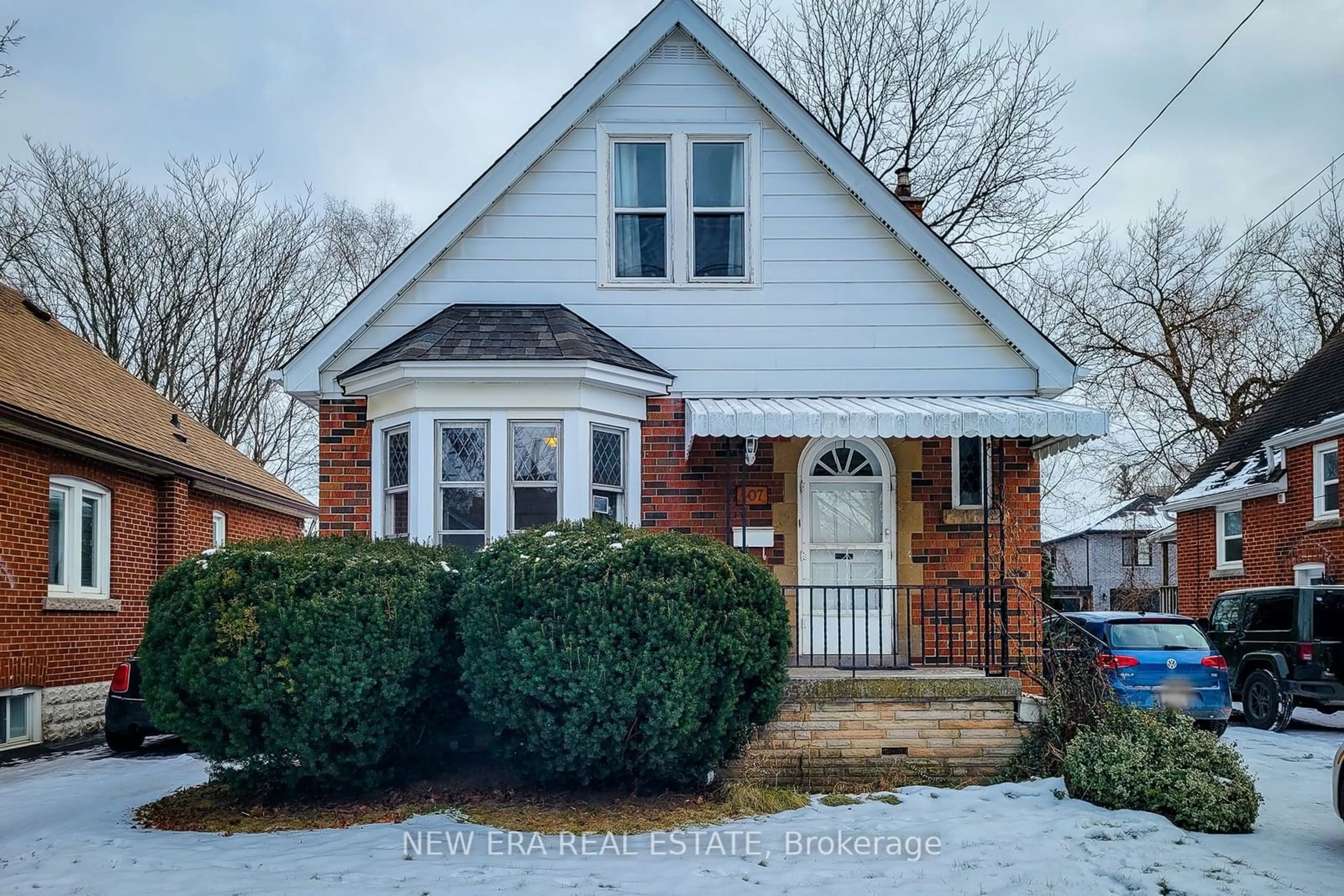 Home with brick exterior material, street for 107 Haddon Ave, Hamilton Ontario L8S 1X7