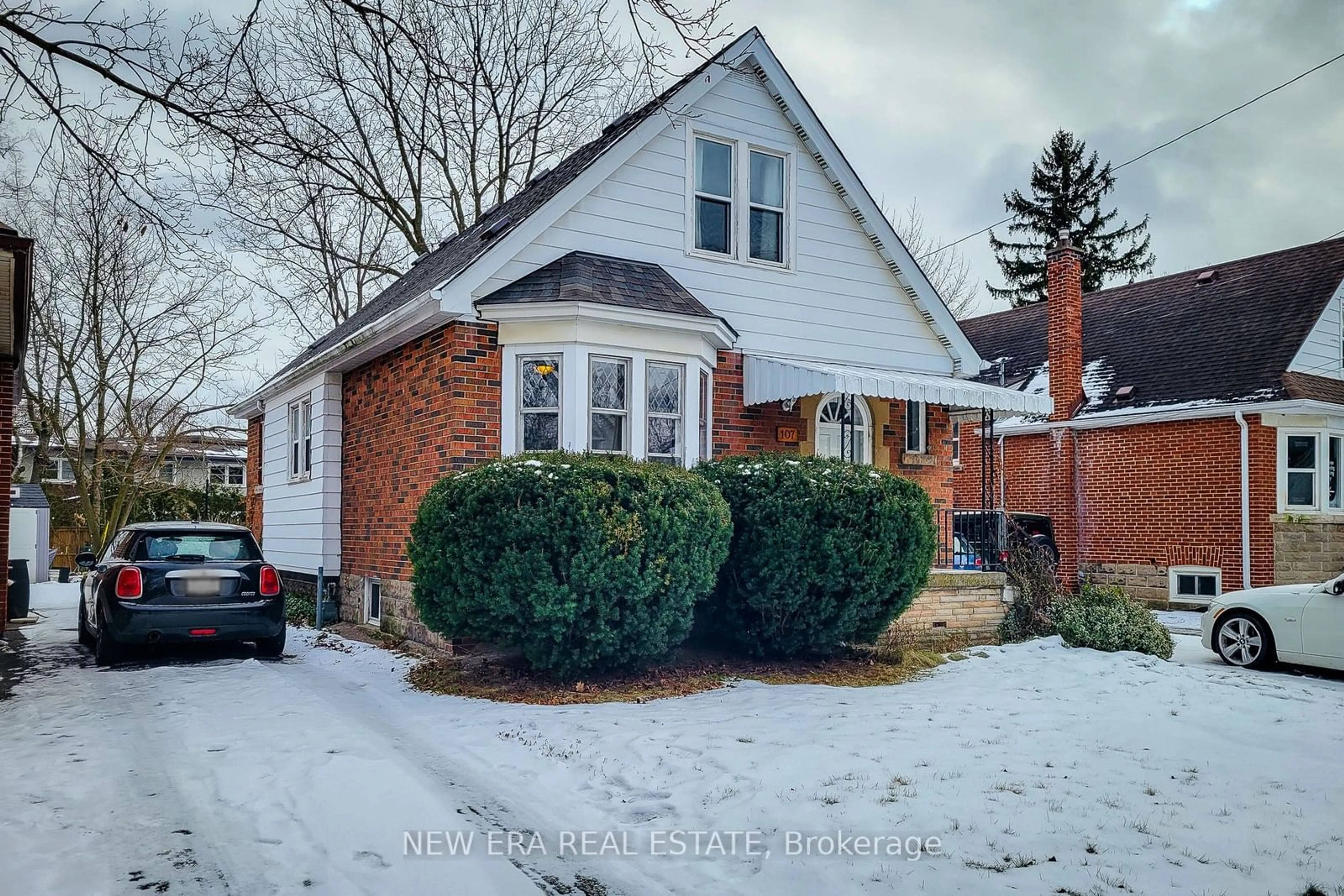 Home with brick exterior material, street for 107 Haddon Ave, Hamilton Ontario L8S 1X7