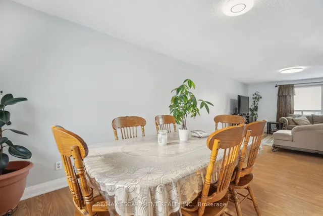Additional property image - 515 Brock Rd