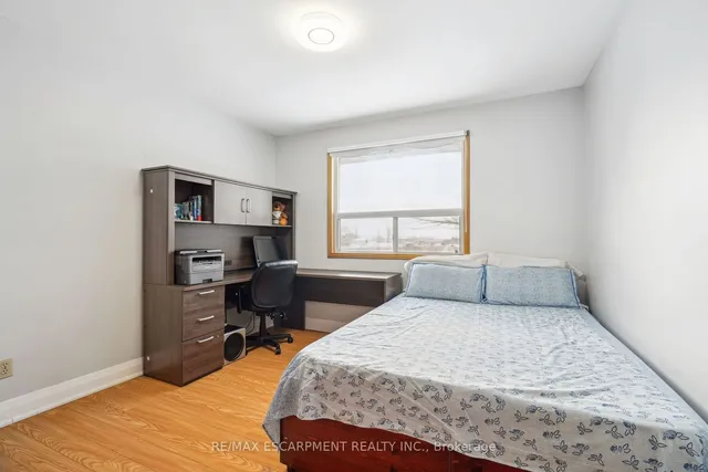 Additional property image - 515 Brock Rd