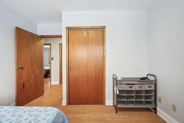 Additional property image - 515 Brock Rd
