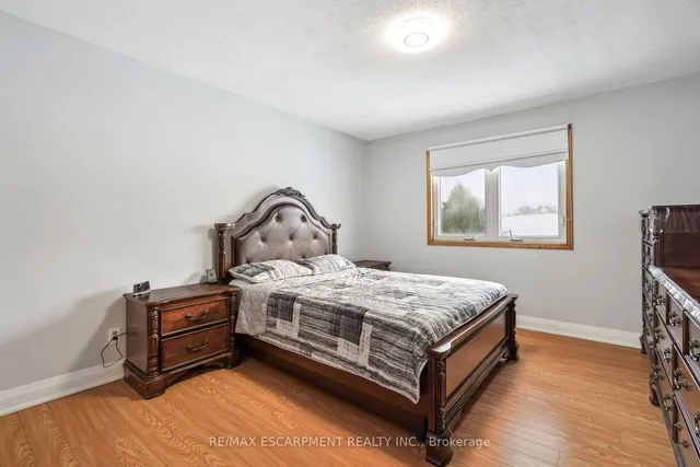 Additional property image - 515 Brock Rd