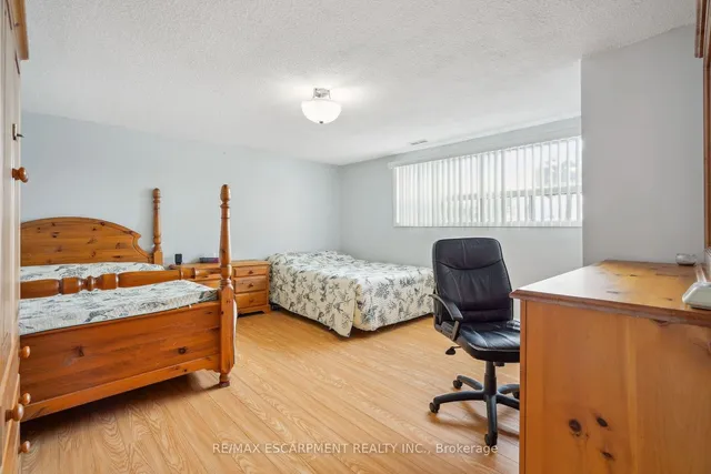 Additional property image - 515 Brock Rd