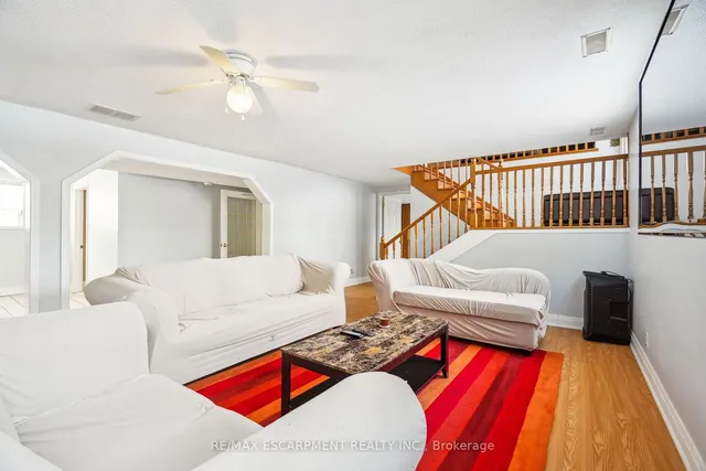 Additional property image - 515 Brock Rd