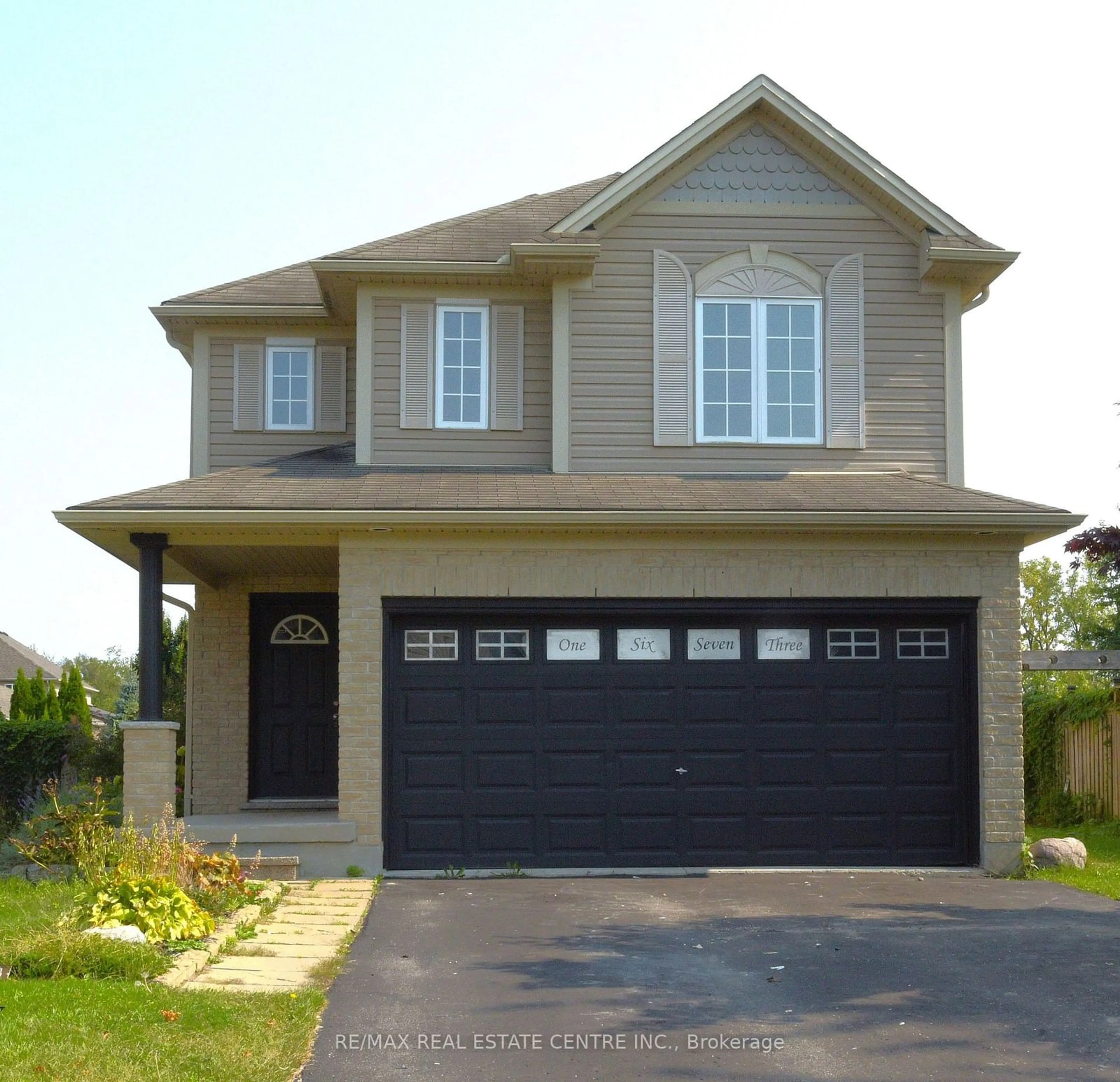 Home with vinyl exterior material, street for 1673 PORTRUSH Way, London Ontario N5X 0B9