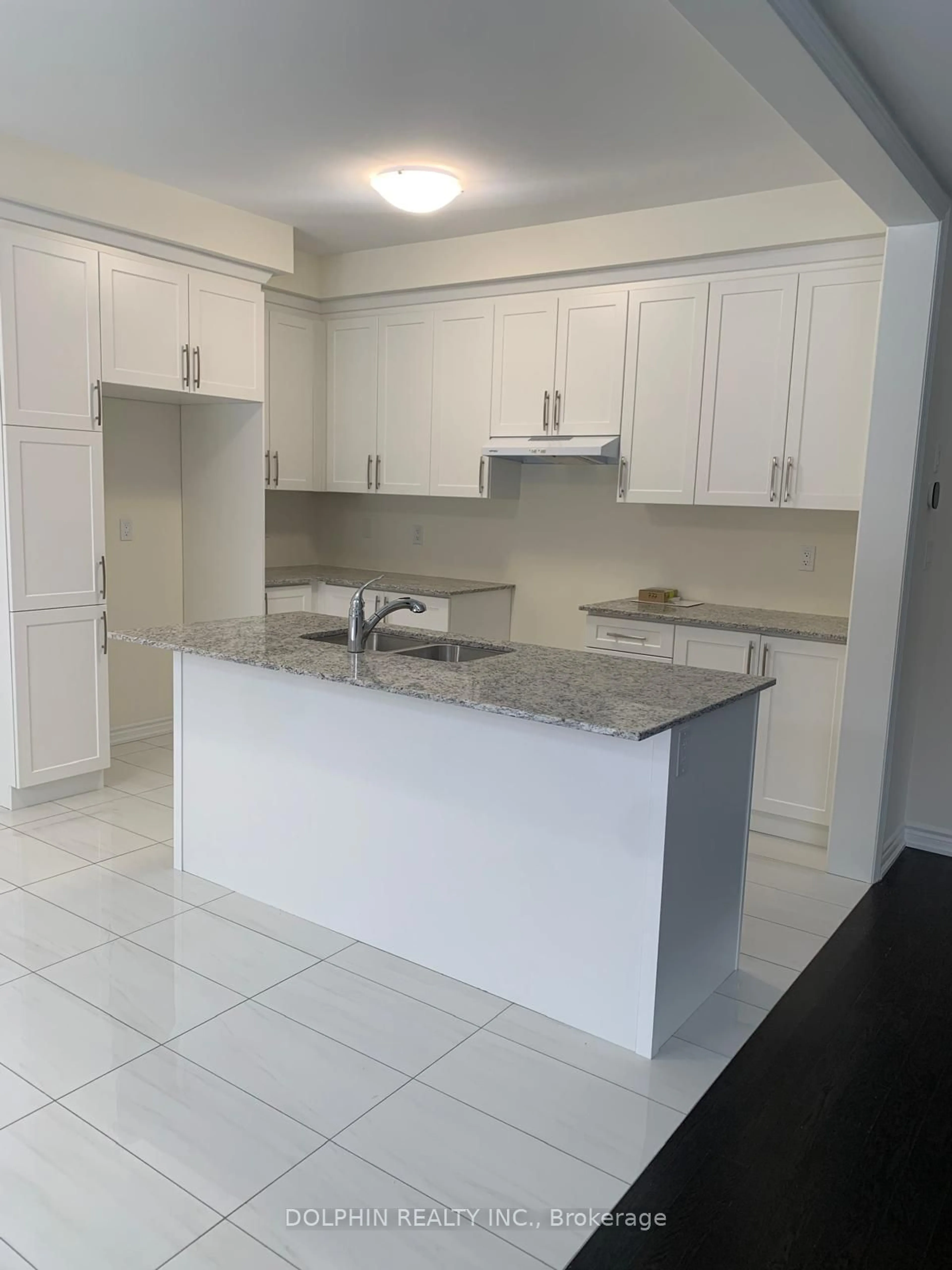 Standard kitchen, ceramic/tile floor for 20 Spiers Rd, Erin Ontario N0B 1T0