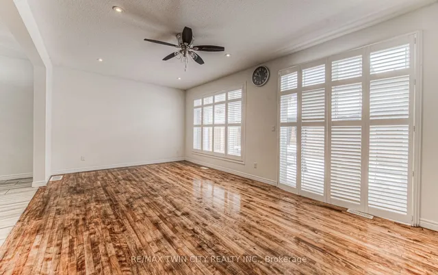 Additional property image - 14 Willowrun Dr