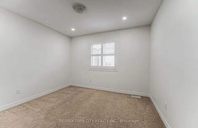 Additional property image - 14 Willowrun Dr