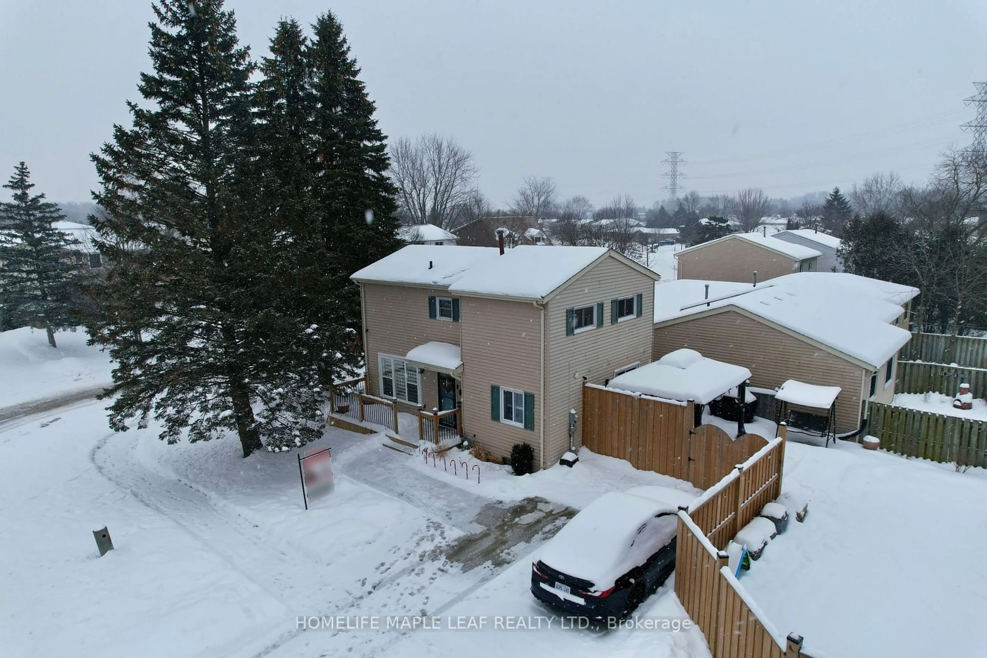 A pic from outside/outdoor area/front of a property/back of a property/a pic from drone, street for 73 Timberlane Cres, Kitchener Ontario N2N 1T5