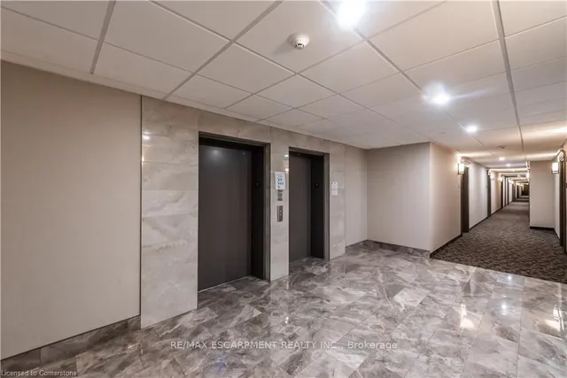 Additional property image - 125 Shoreview Pl Unit 329