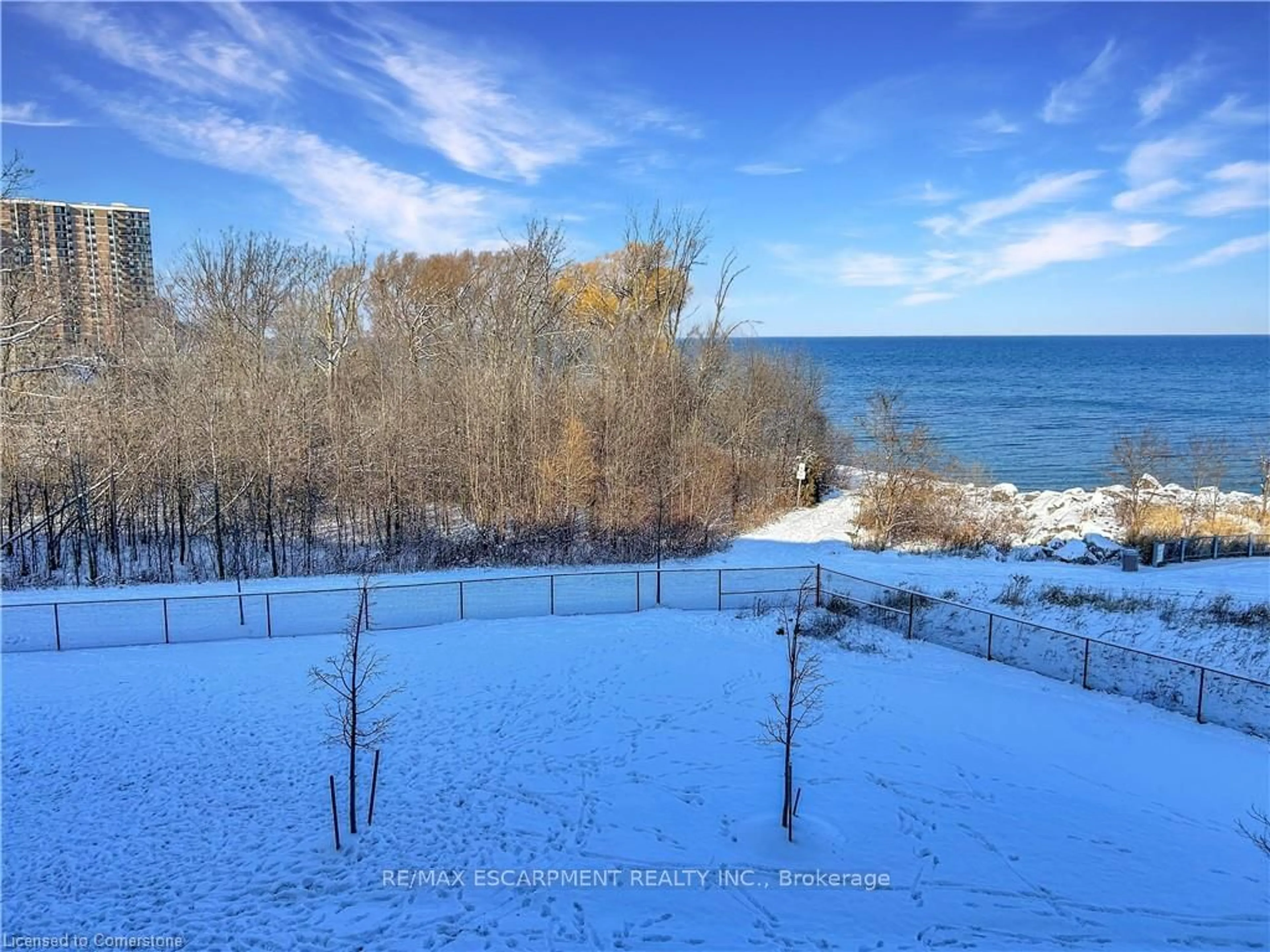 A pic from outside/outdoor area/front of a property/back of a property/a pic from drone, water/lake/river/ocean view for 125 Shoreview Pl #329, Hamilton Ontario L8E 6G4