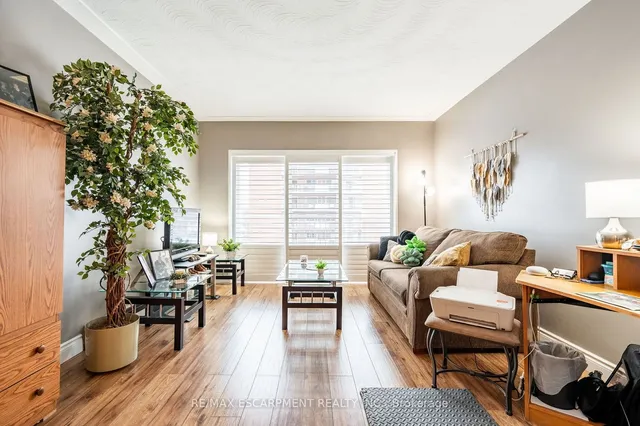 Additional property image - 10 WOODMAN Dr Unit 304