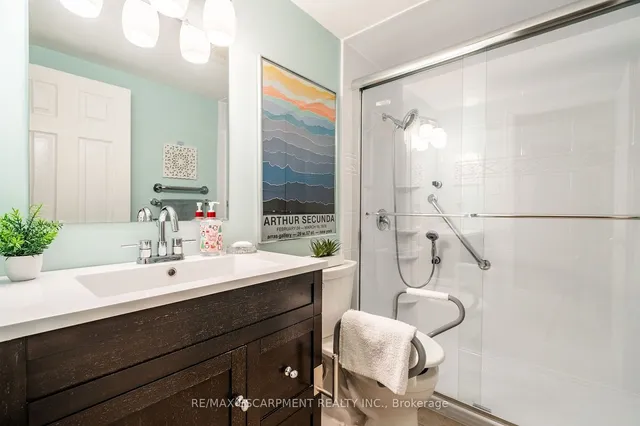 Additional property image - 10 WOODMAN Dr Unit 304