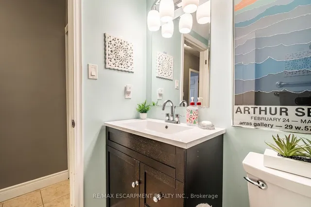 Additional property image - 10 WOODMAN Dr Unit 304
