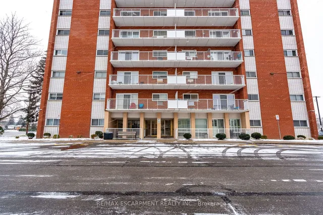 Additional property image - 10 WOODMAN Dr Unit 304