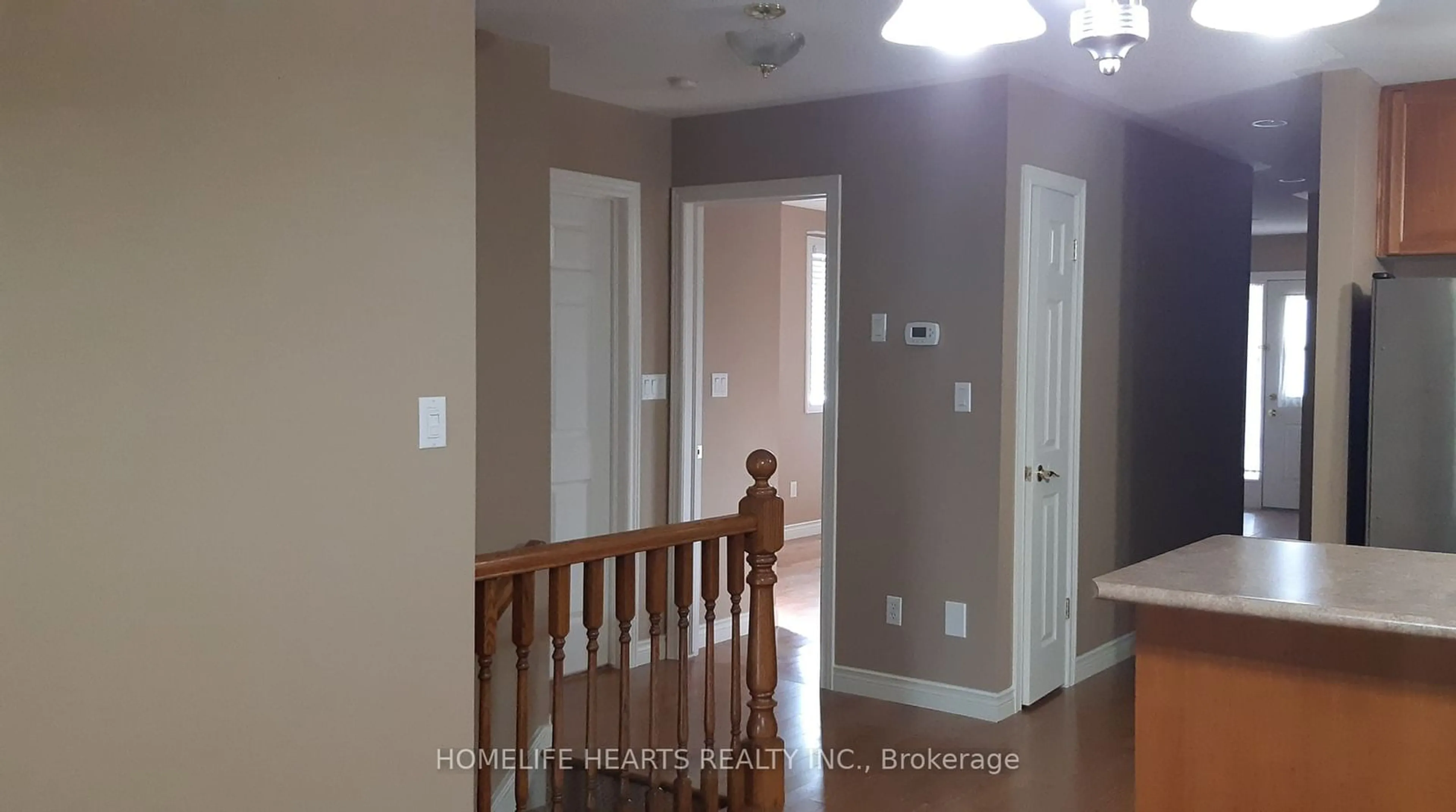 Indoor entryway for 593 Adelaide St, Woodstock Ontario N4S 4B8