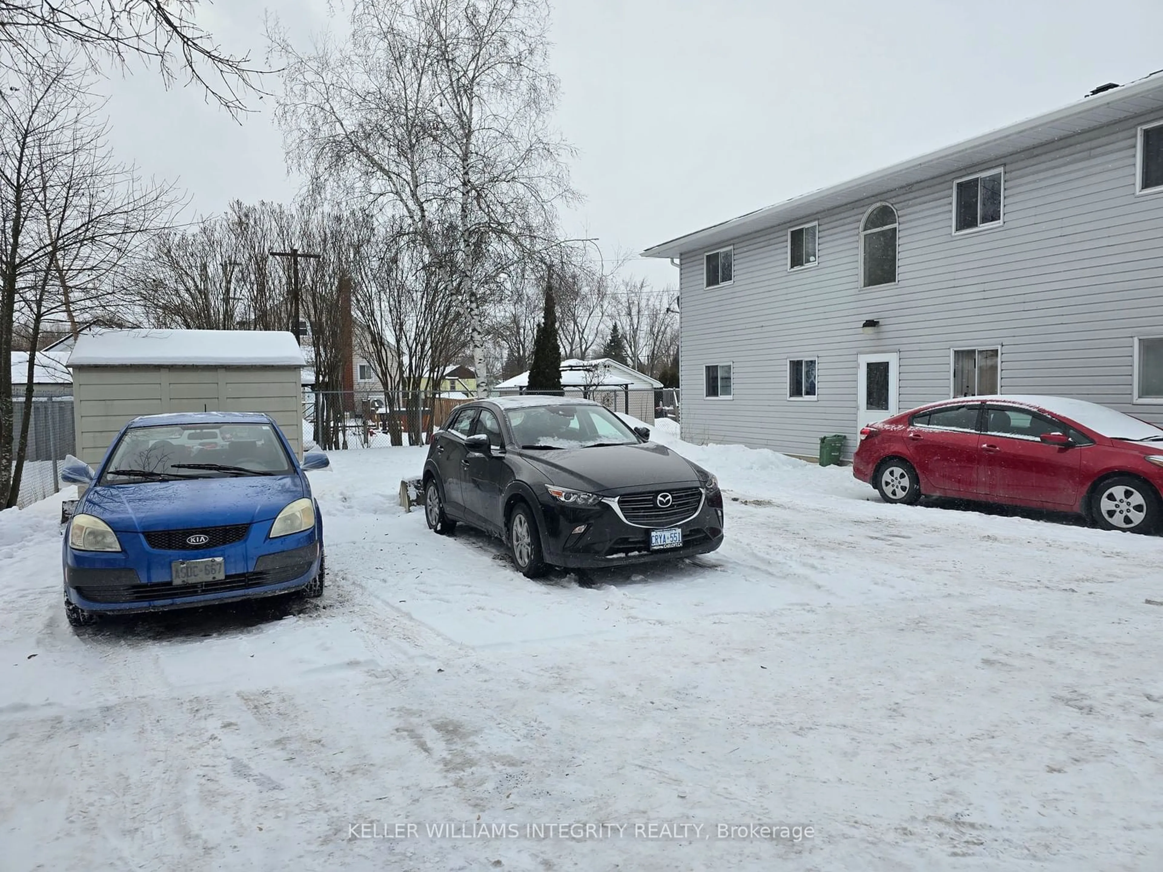 Parking for 310 Eighth St, Cornwall Ontario K6H 2S8