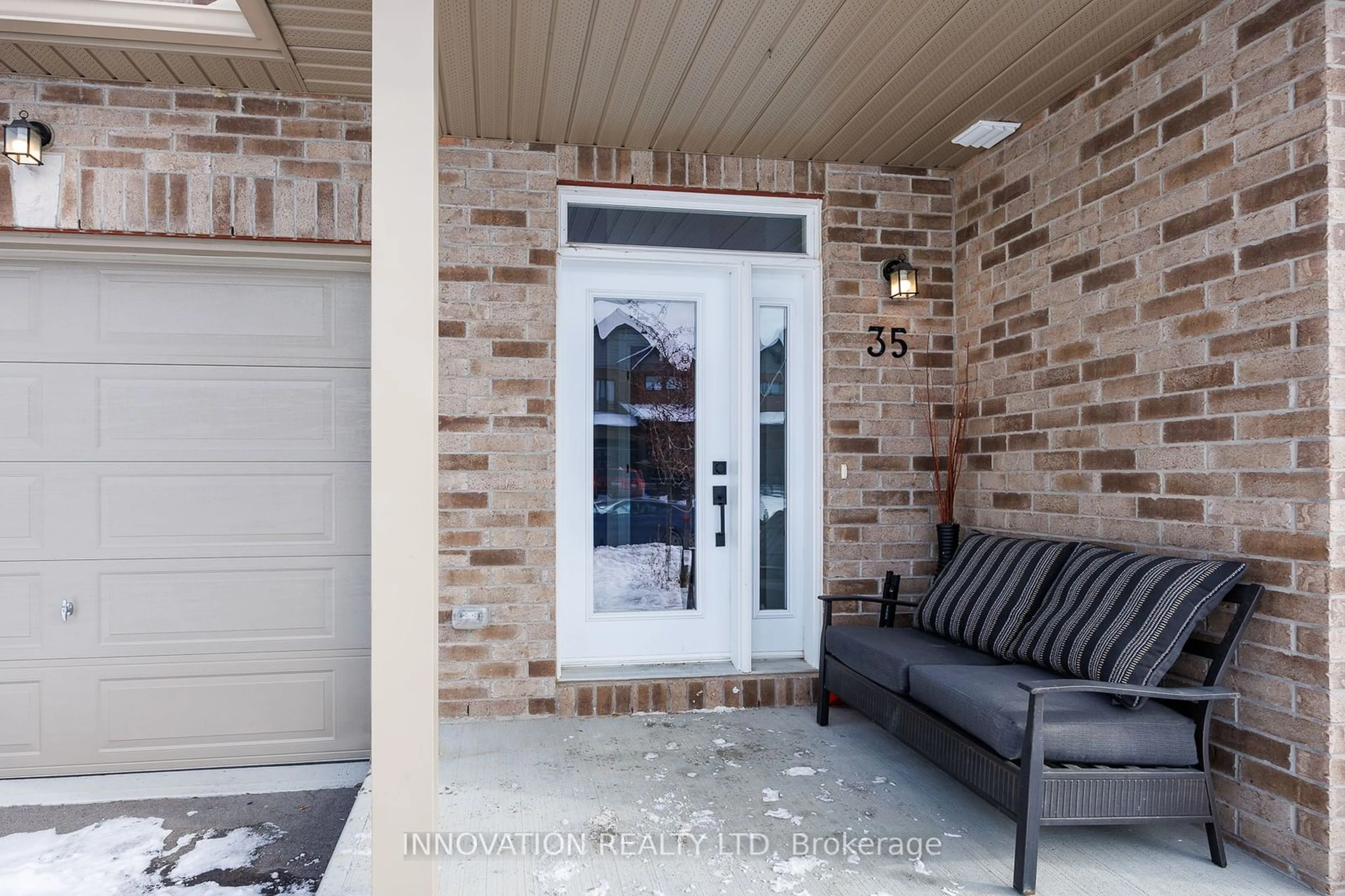 Indoor entryway for 35 Mcphail Rd, Carleton Place Ontario K7C 0P6