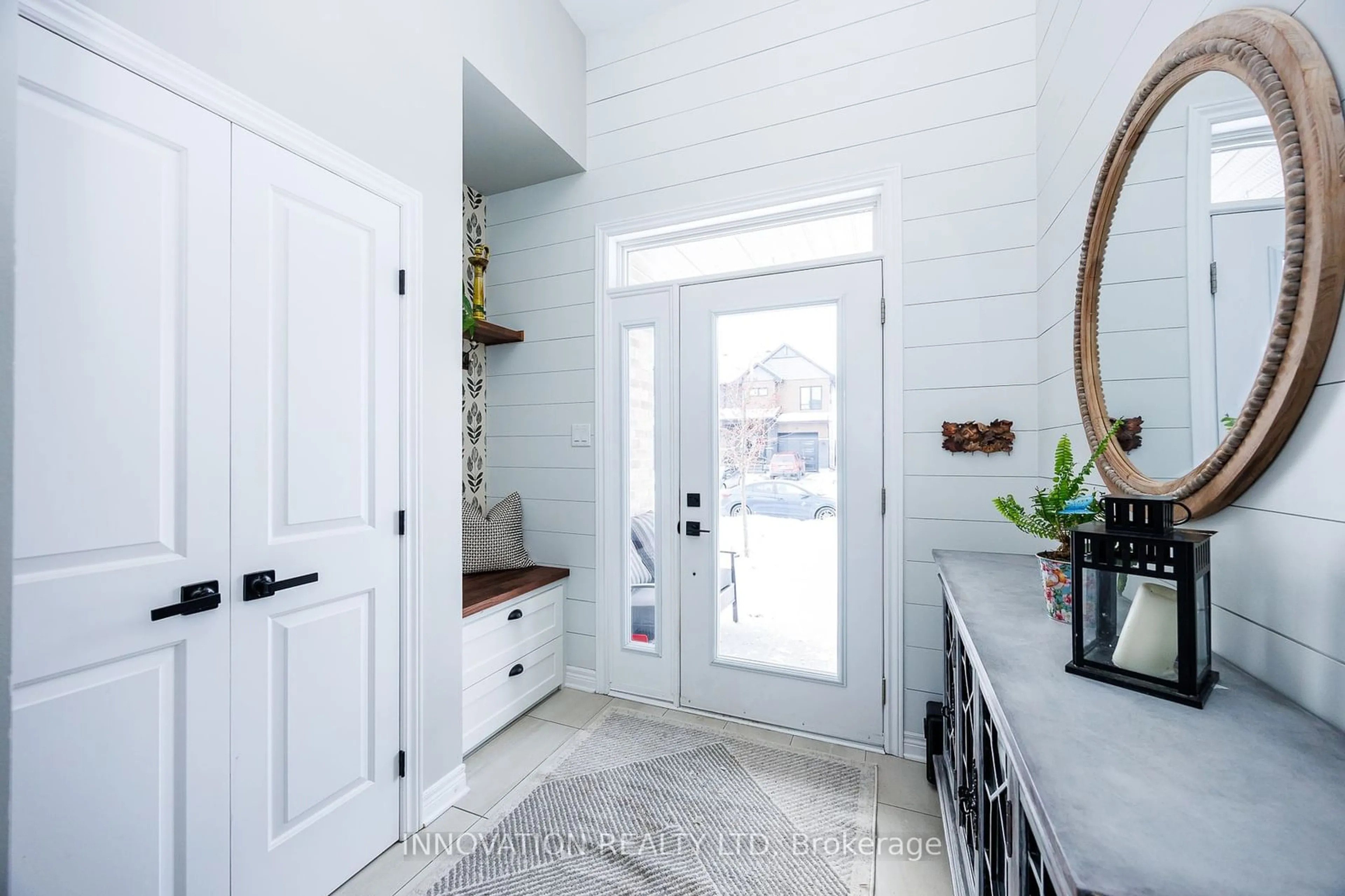 Indoor entryway for 35 Mcphail Rd, Carleton Place Ontario K7C 0P6