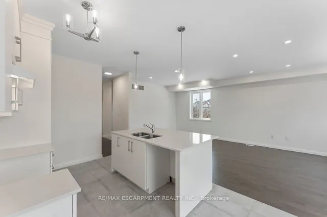 Additional property image - 199 Alessio Dr
