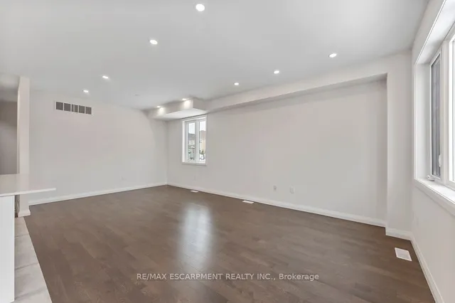 Additional property image - 199 Alessio Dr