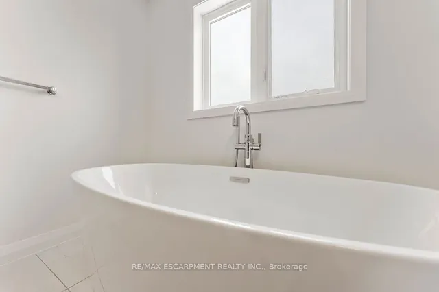 Additional property image - 199 Alessio Dr
