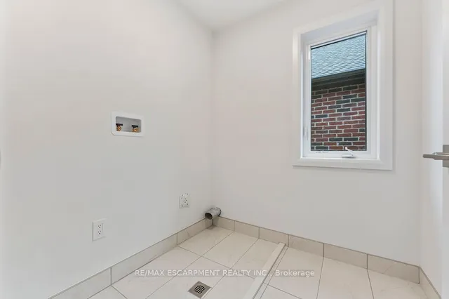Additional property image - 199 Alessio Dr