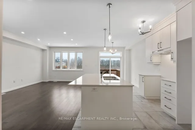 Additional property image - 199 Alessio Dr