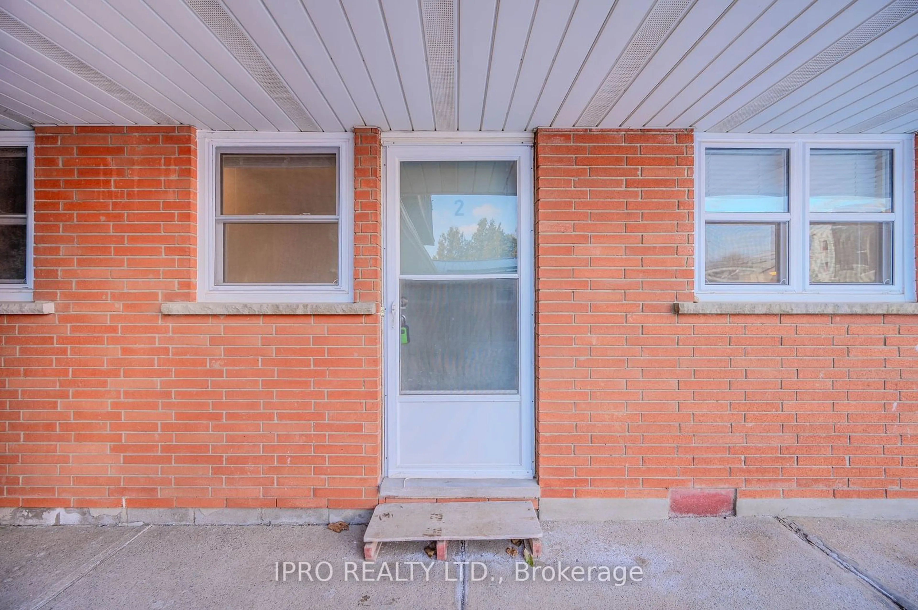 Home with brick exterior material, street for 3314 MENNO St #2, Lincoln Ontario L0R 2C0