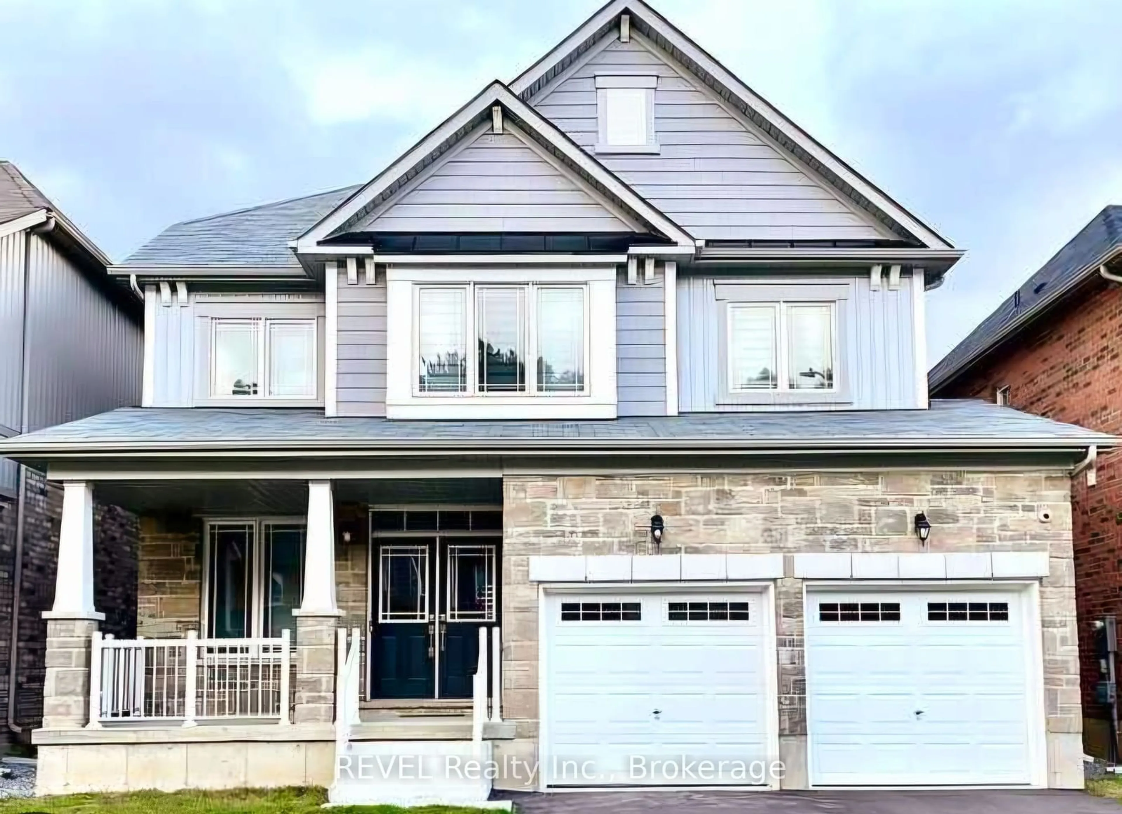 Home with vinyl exterior material, street for 8758 Chickory Tr, Niagara Falls Ontario L2H 3S4