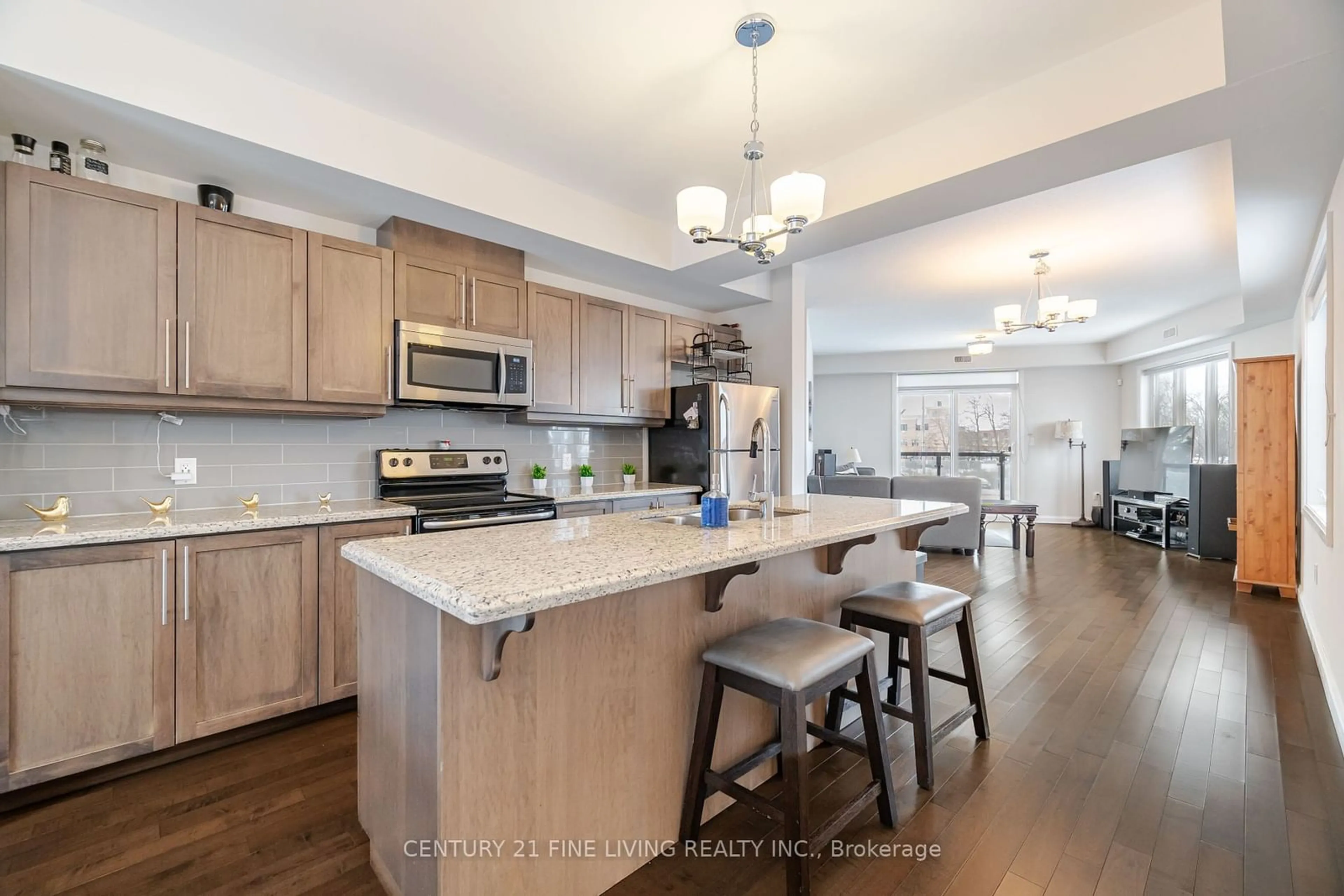 Open concept kitchen, unknown for 23 Echovalley Dr #18, Hamilton Ontario L8J 0K4