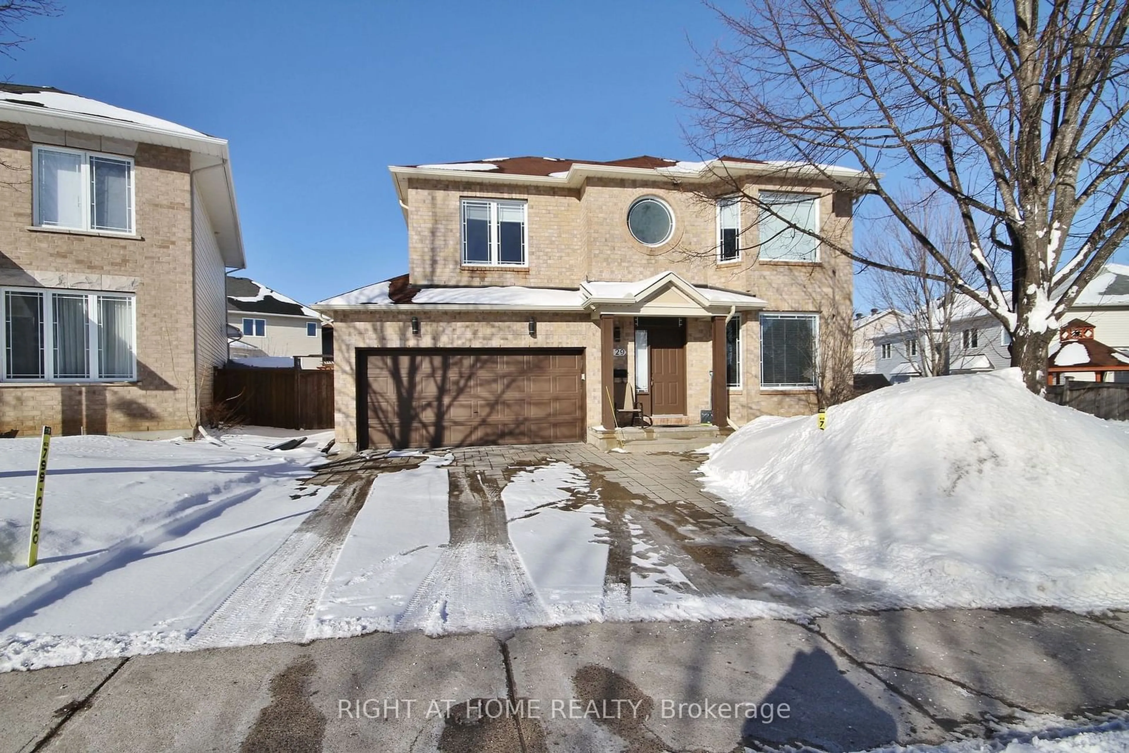 Unknown for 129 ROCKY HILL Dr, Barrhaven Ontario K2G 7B2