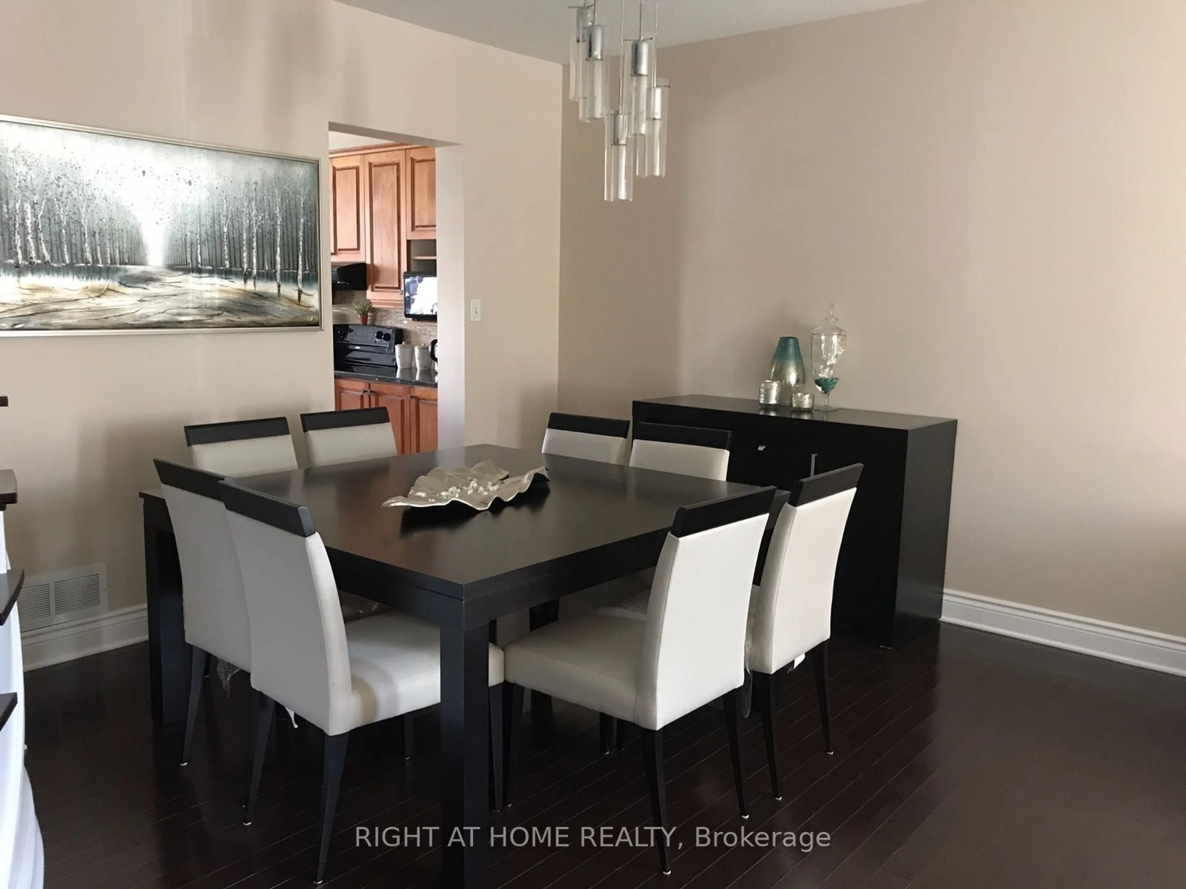 Dining room, wood/laminate floor for 129 ROCKY HILL Dr, Barrhaven Ontario K2G 7B2