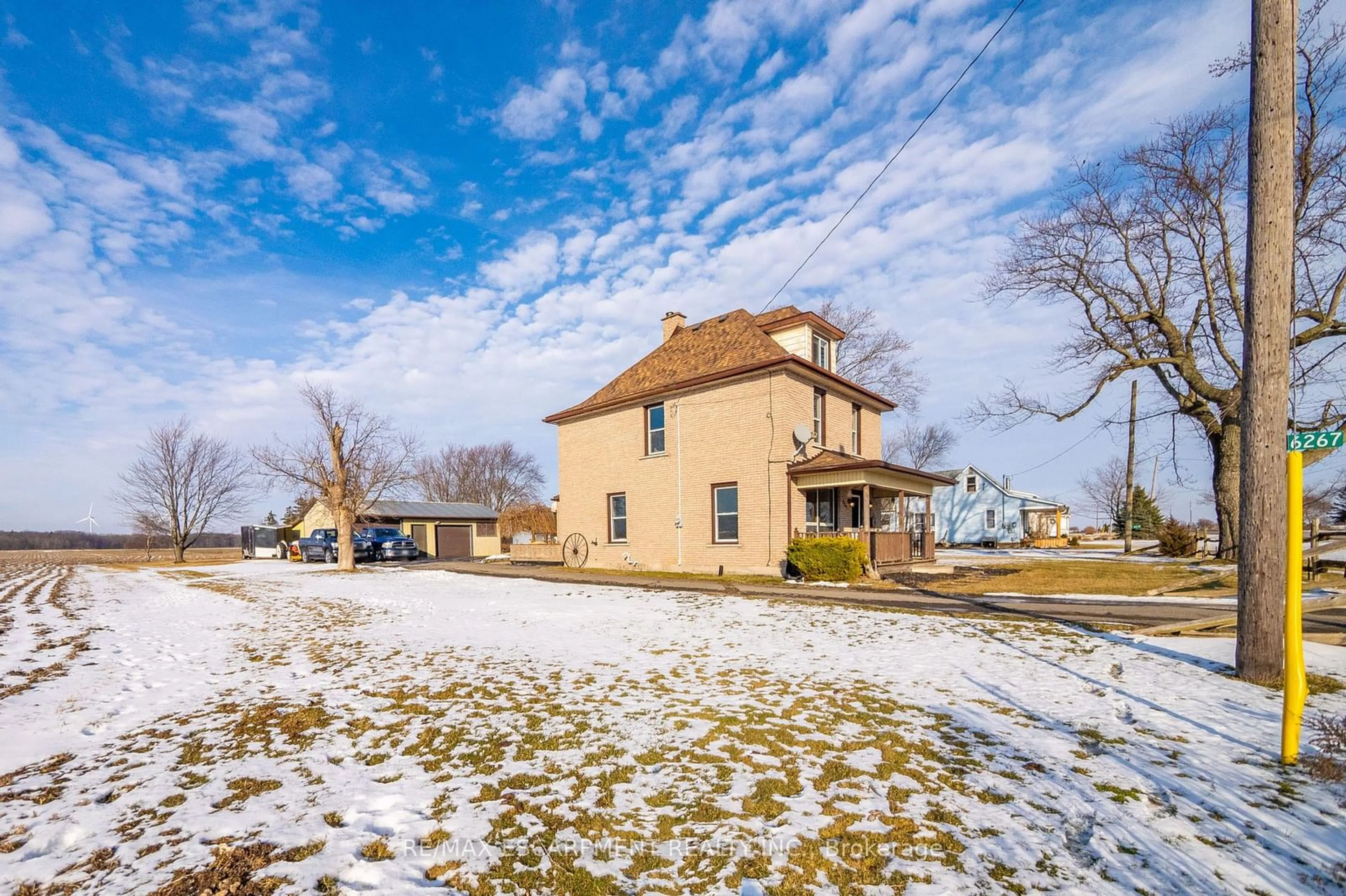 A pic from outside/outdoor area/front of a property/back of a property/a pic from drone, building for 6267 RAINHAM Rd, Haldimand Ontario N1A 2W8