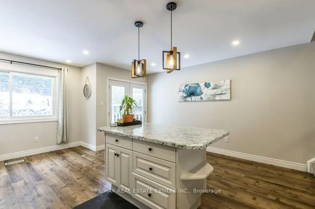 Additional image 22 of 26 Moss Blvd Unit 77