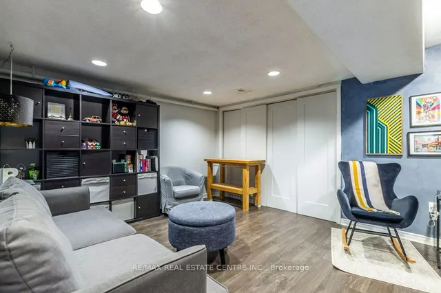 Additional image 9 of 26 Moss Blvd Unit 77