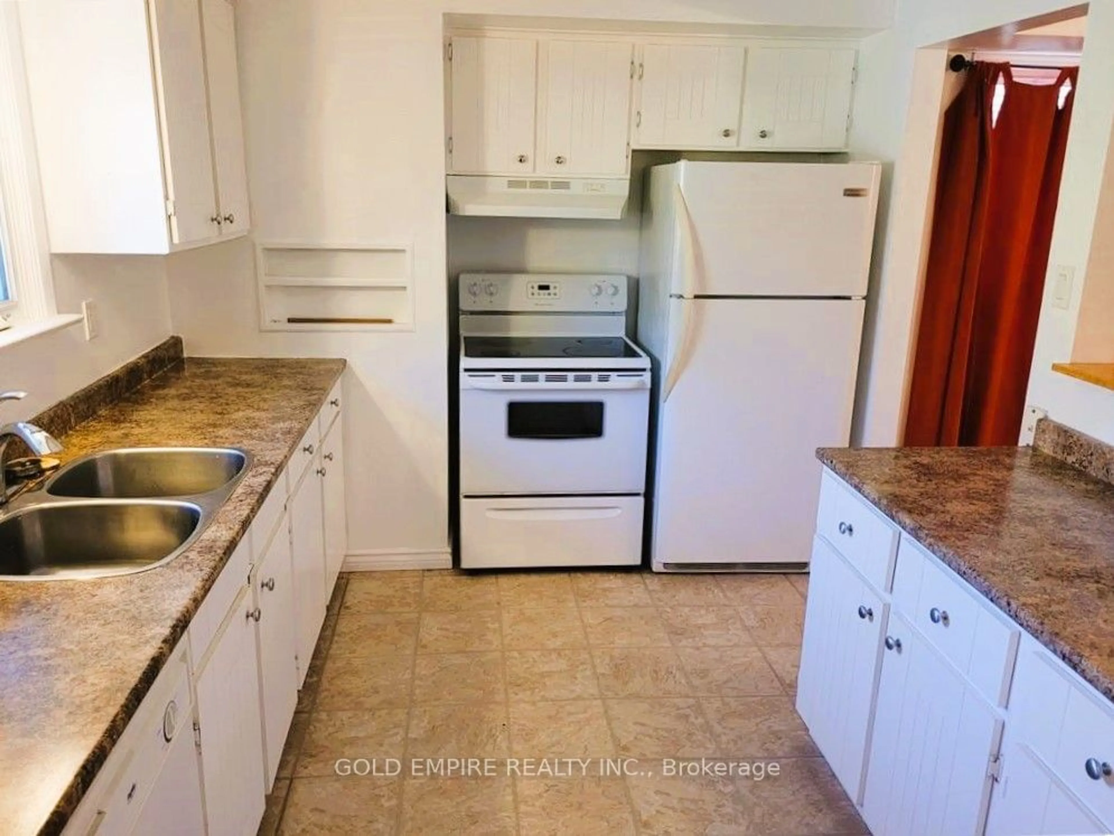 Standard kitchen, unknown for 107 Harding Cres, London Ontario N6E 1G2