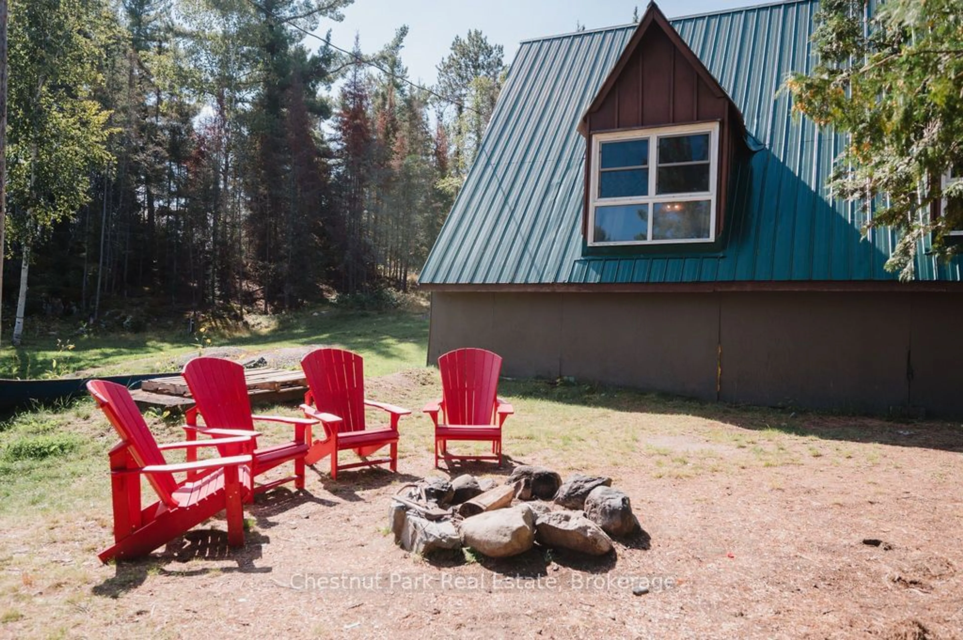 Patio, mountain view for 4574 Highway 11, Temagami Ontario P0H 2H0