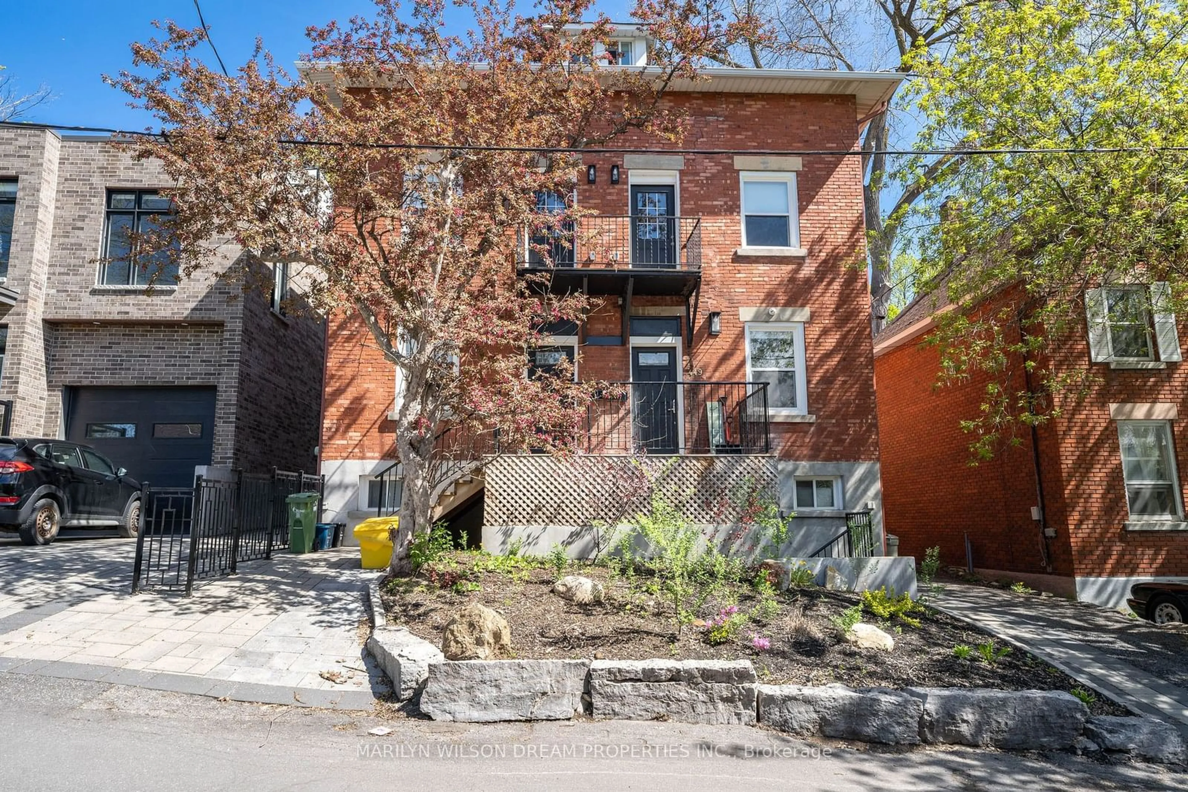 Home with brick exterior material, street for 447-449 Green Ave, Rockcliffe Park Ontario K1M 1L1