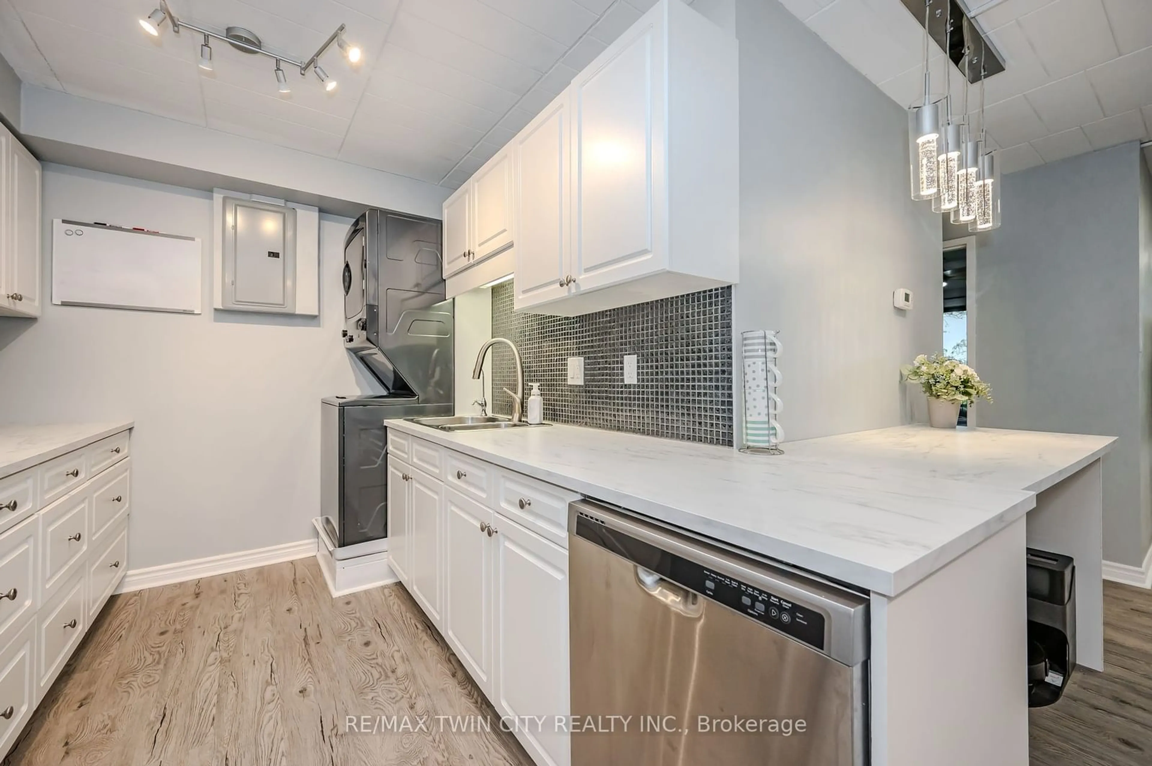 Open concept kitchen, unknown for 63 Conroy Cres #54, Guelph Ontario N1G 2V5