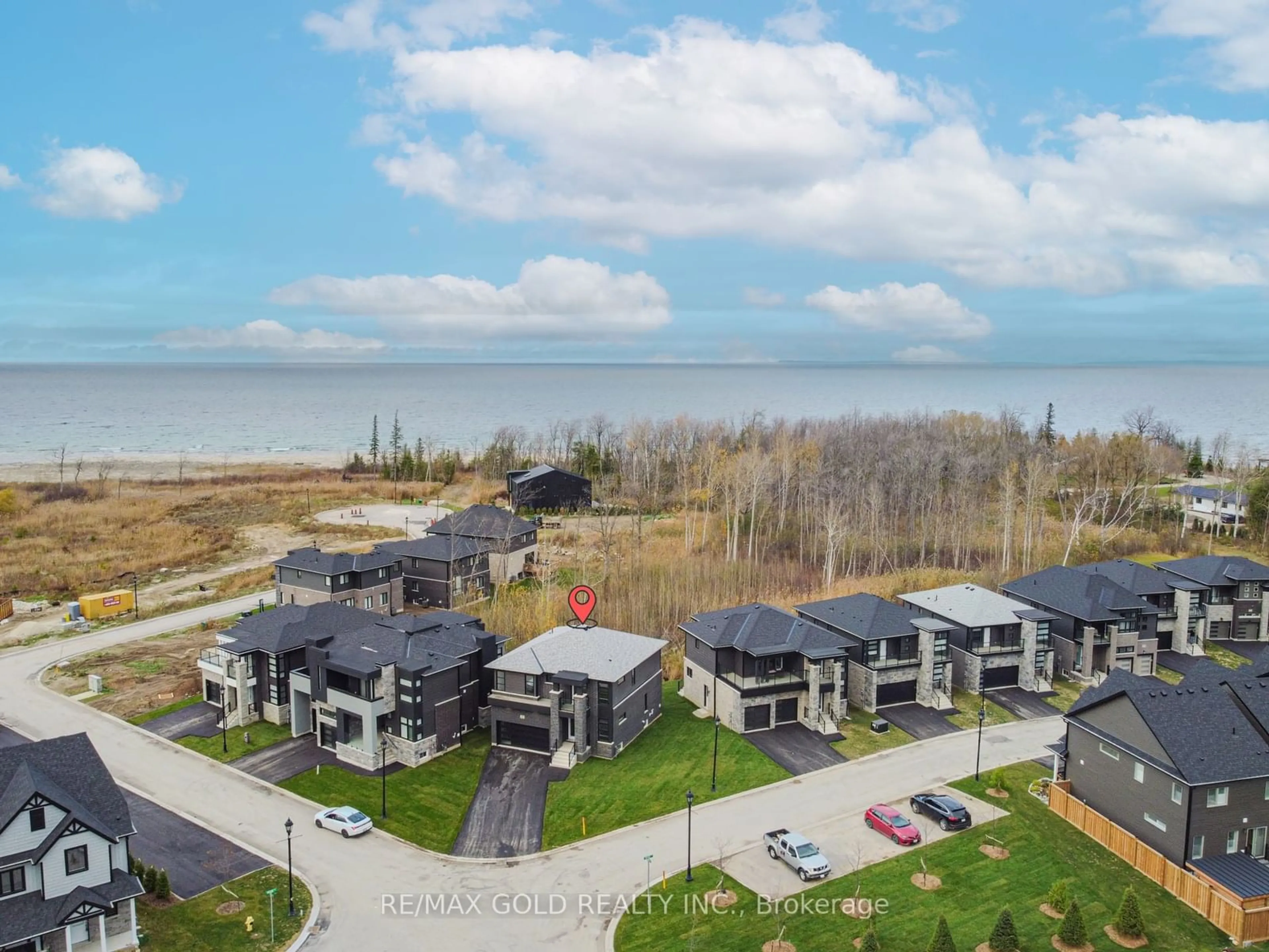 A pic from outside/outdoor area/front of a property/back of a property/a pic from drone, water/lake/river/ocean view for 123 Jewel St, Blue Mountains Ontario N0H 1J0