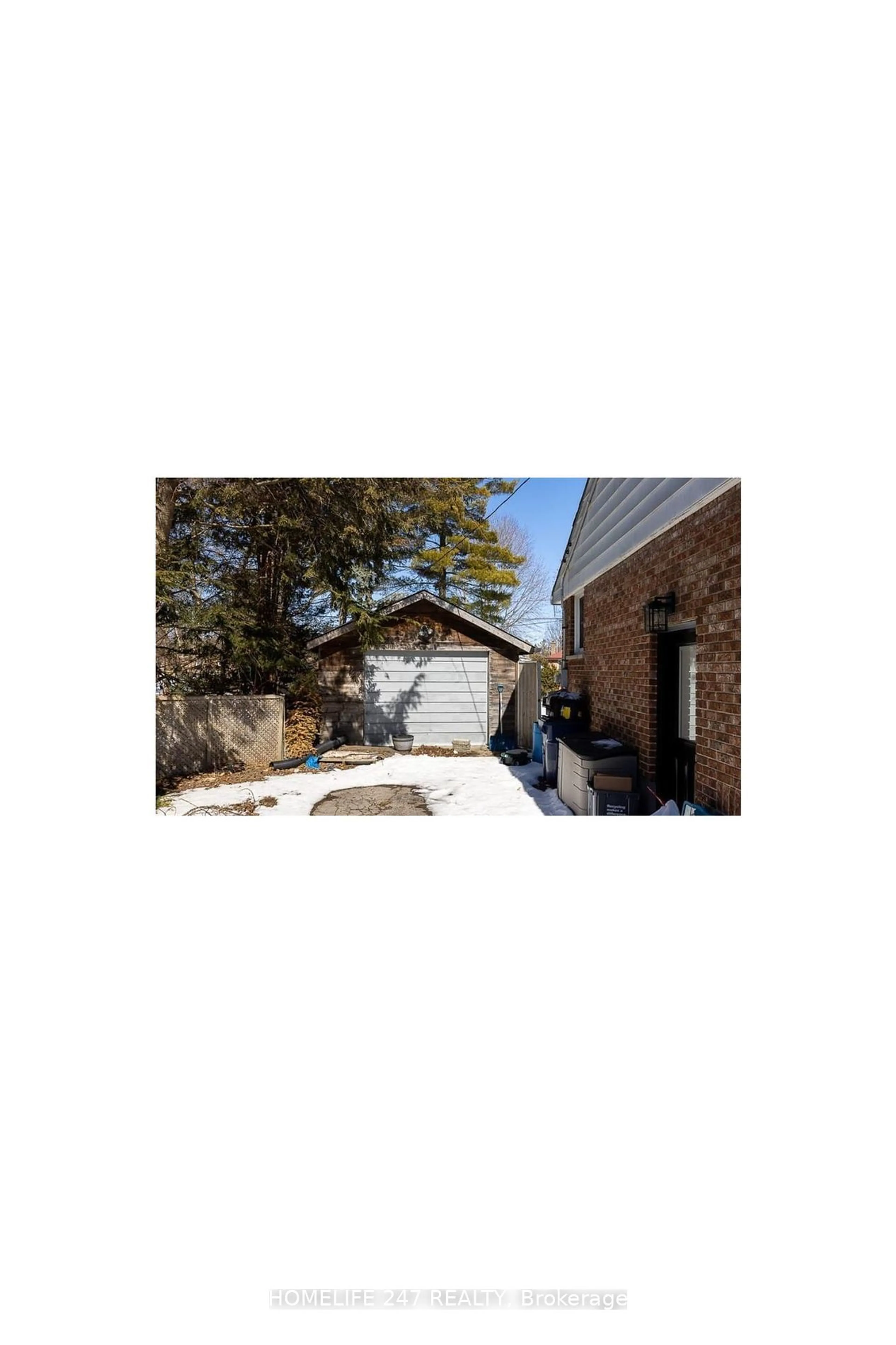 A pic from outside/outdoor area/front of a property/back of a property/a pic from drone, street for 36 Graham Cres, London Ontario N5W 4L8