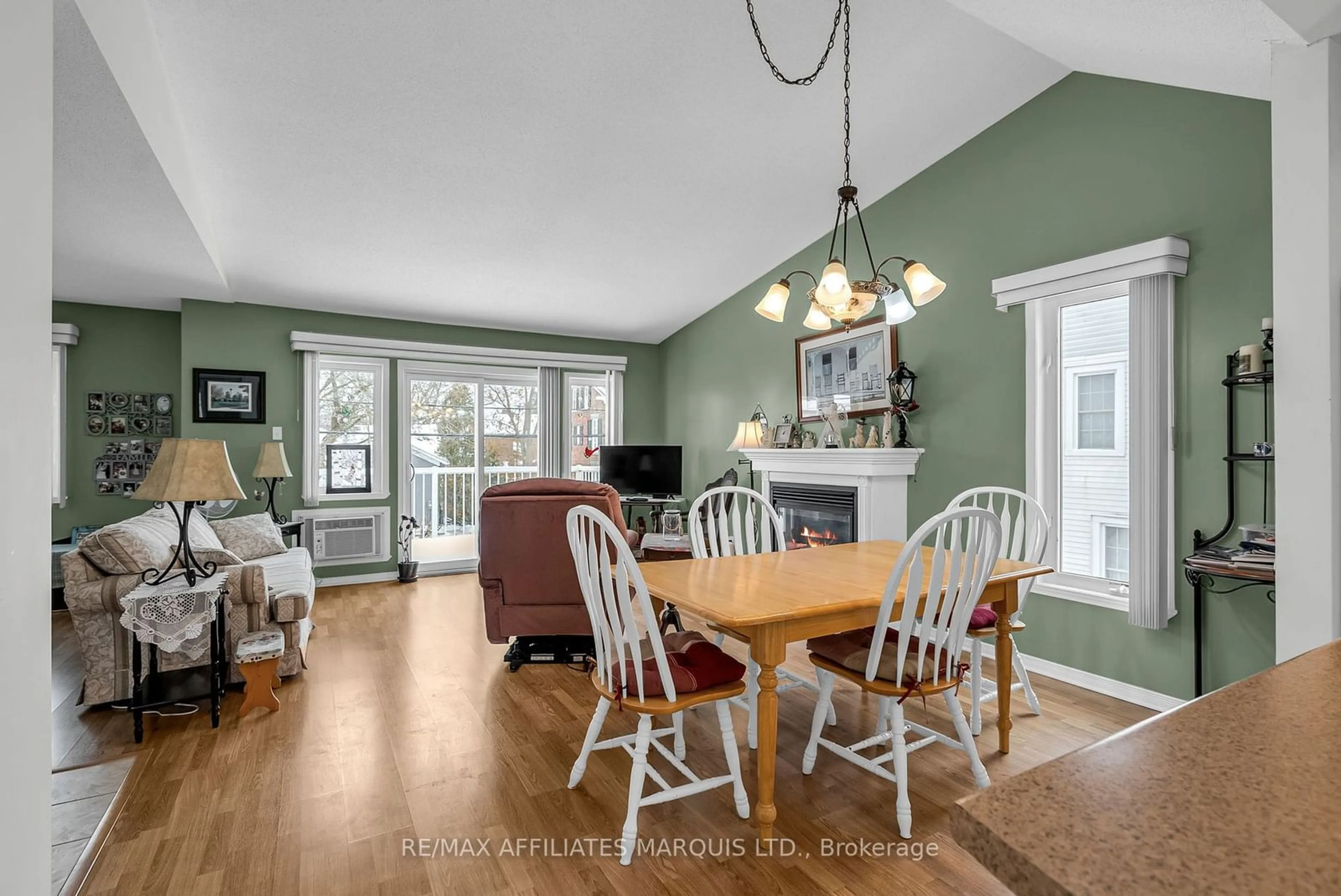 Dining room, unknown for 35A First St, Cornwall Ontario K6J 1B8