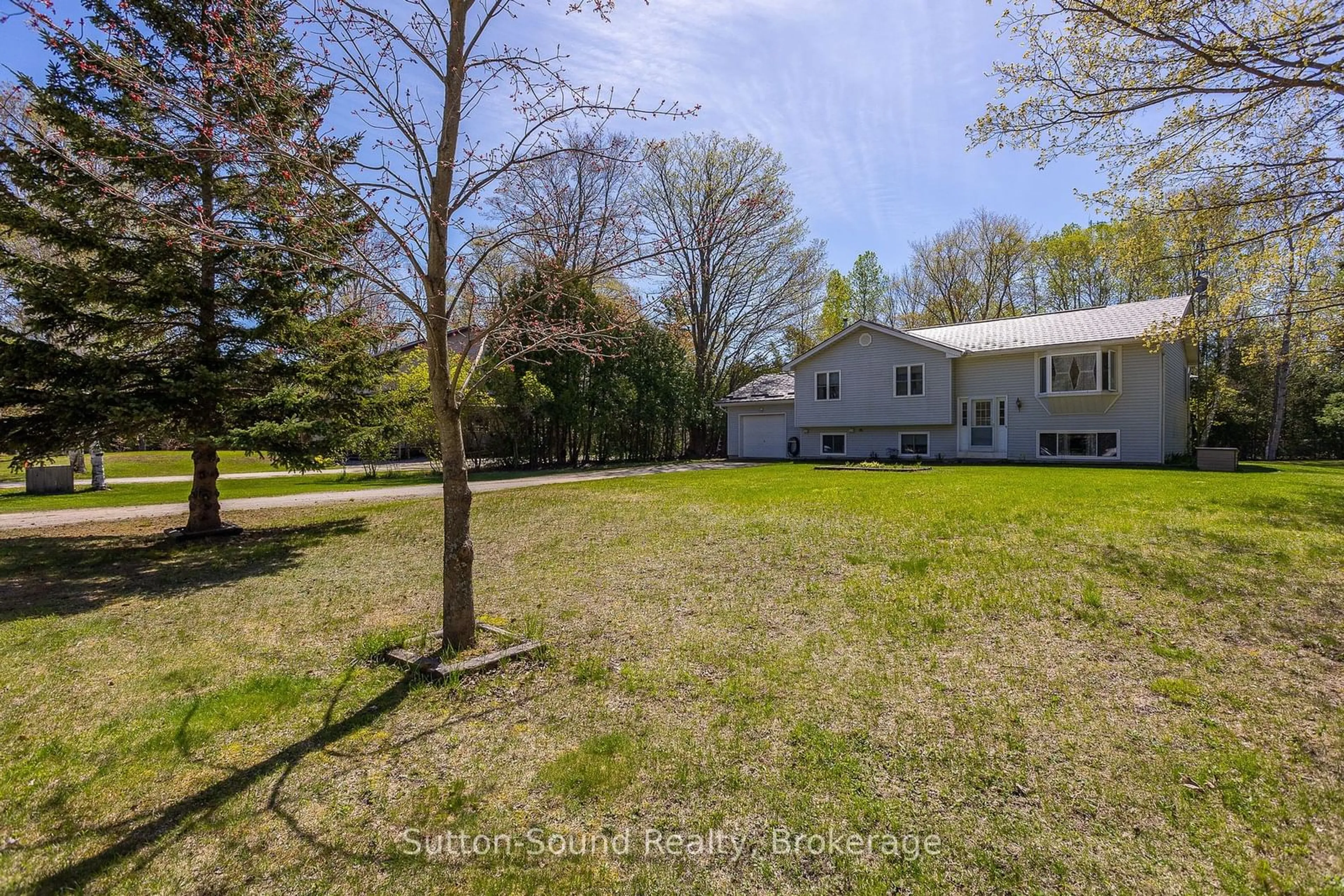 A pic from outside/outdoor area/front of a property/back of a property/a pic from drone, unknown for 22 AVELE Rd, South Bruce Peninsula Ontario N0H 2T0