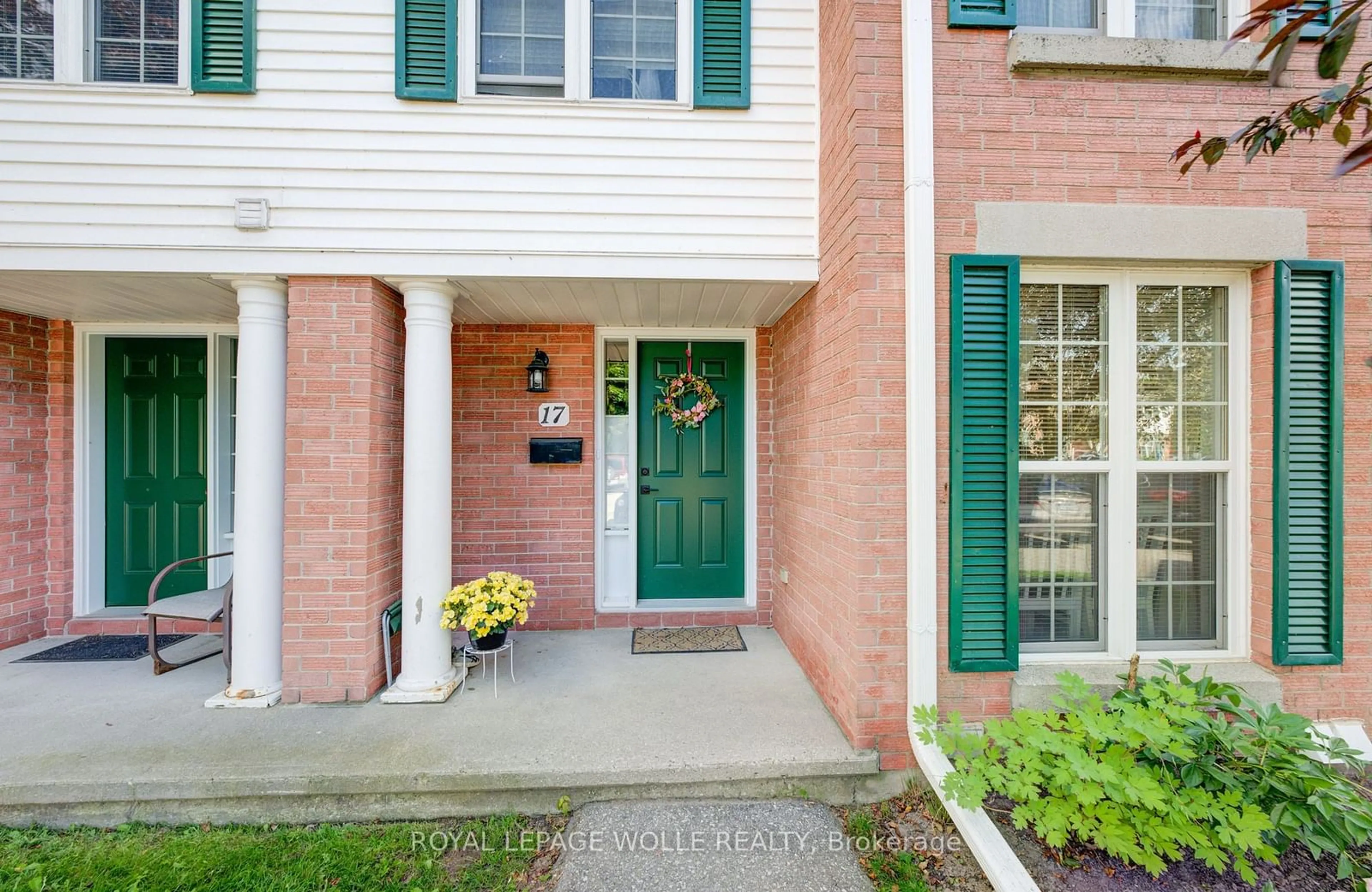 Home with brick exterior material, street for 465 Woolwich St #17, Waterloo Ontario N2K 3S4