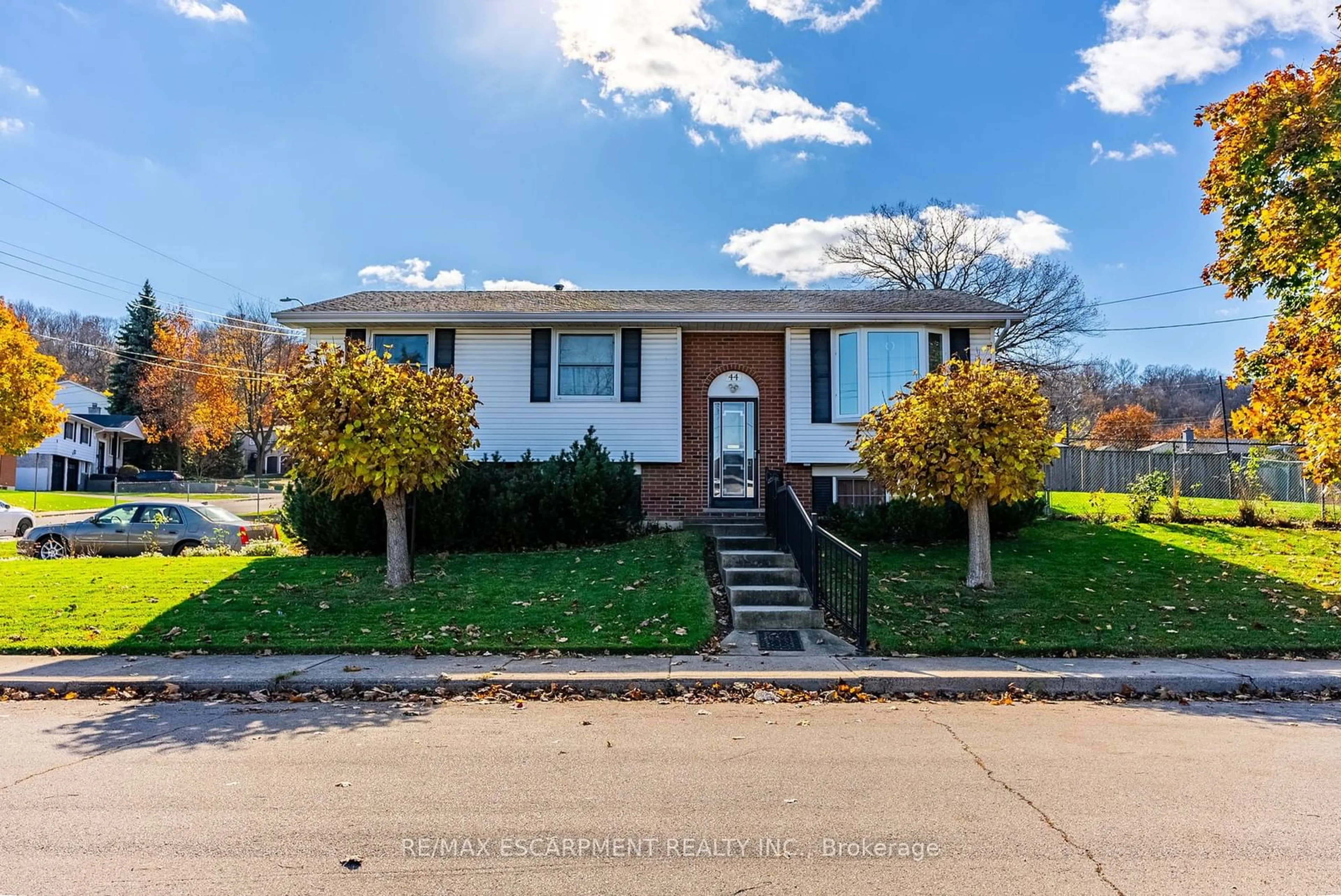 Home with brick exterior material, street for 44 CAPILANO Dr, Hamilton Ontario L8K 6A5