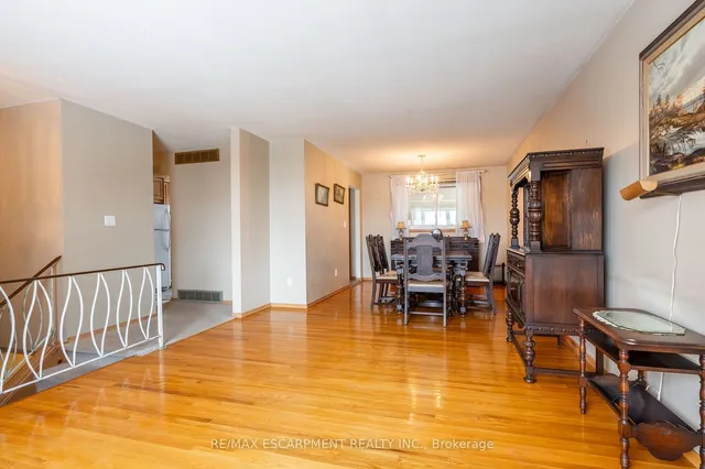 Additional property image - 44 CAPILANO Dr