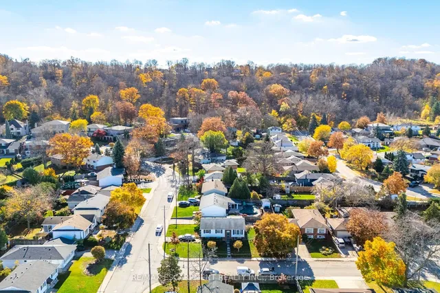 Additional property image - 44 CAPILANO Dr